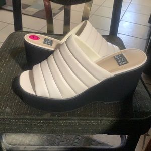 Nine West Platform wedges